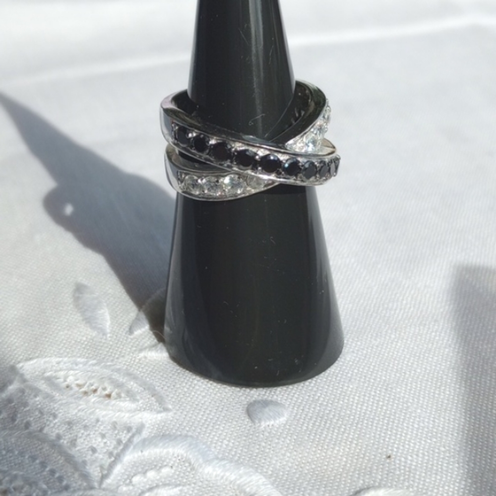 Fashion Criss Cross Ring with Black and White crystals channel set silver tone